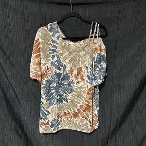 Lovely J brand Cream colored multi color off the should light‎ weight sweater